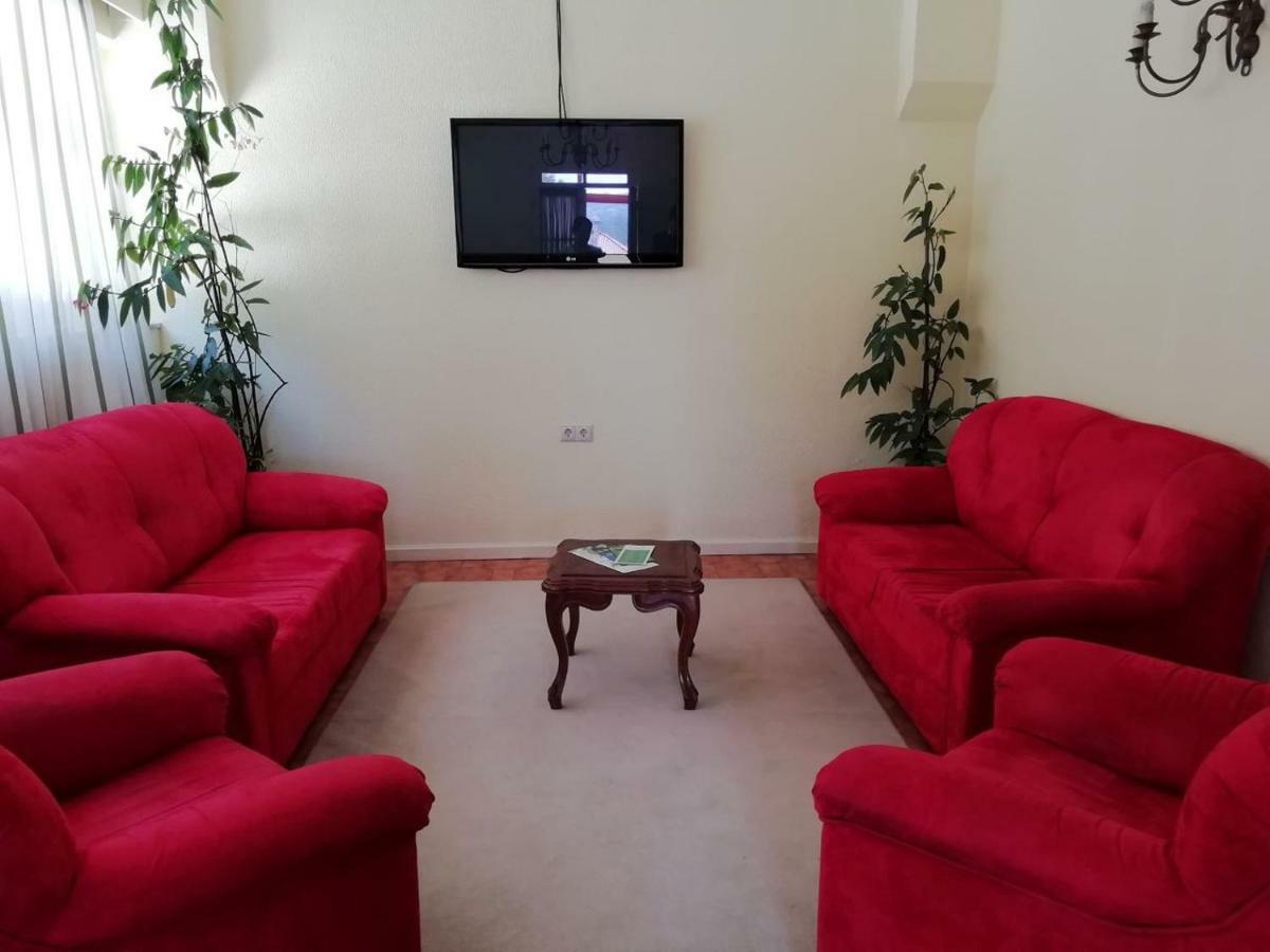 Adelaide Hotel Geres Luaran gambar